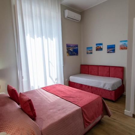 Bed and Breakfast Vivi A Napoli Екстер'єр фото