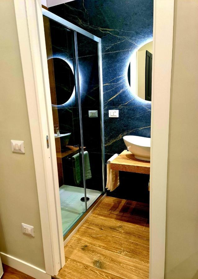 Bed and Breakfast Vivi A Napoli Екстер'єр фото