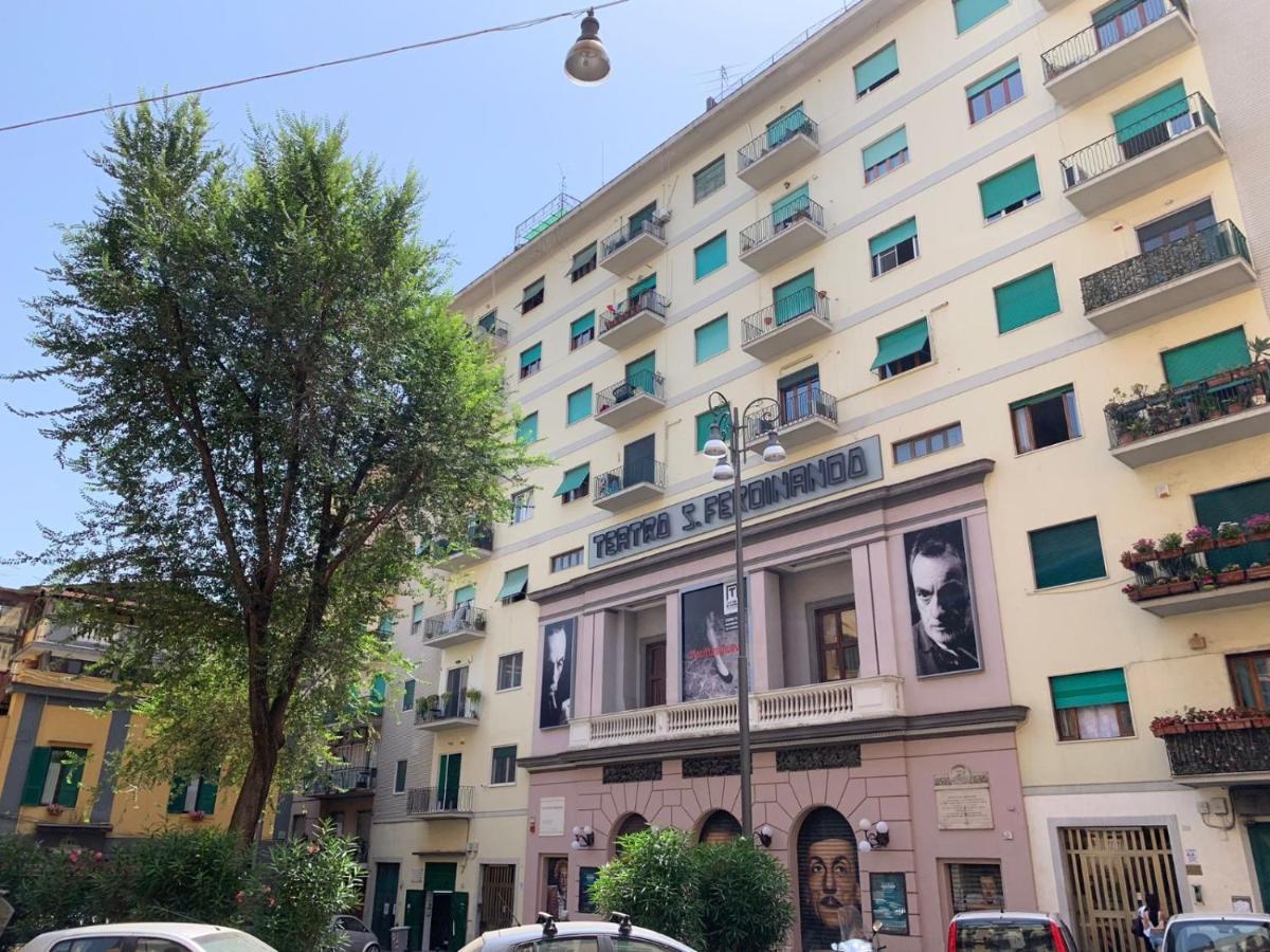 Bed and Breakfast Vivi A Napoli Екстер'єр фото