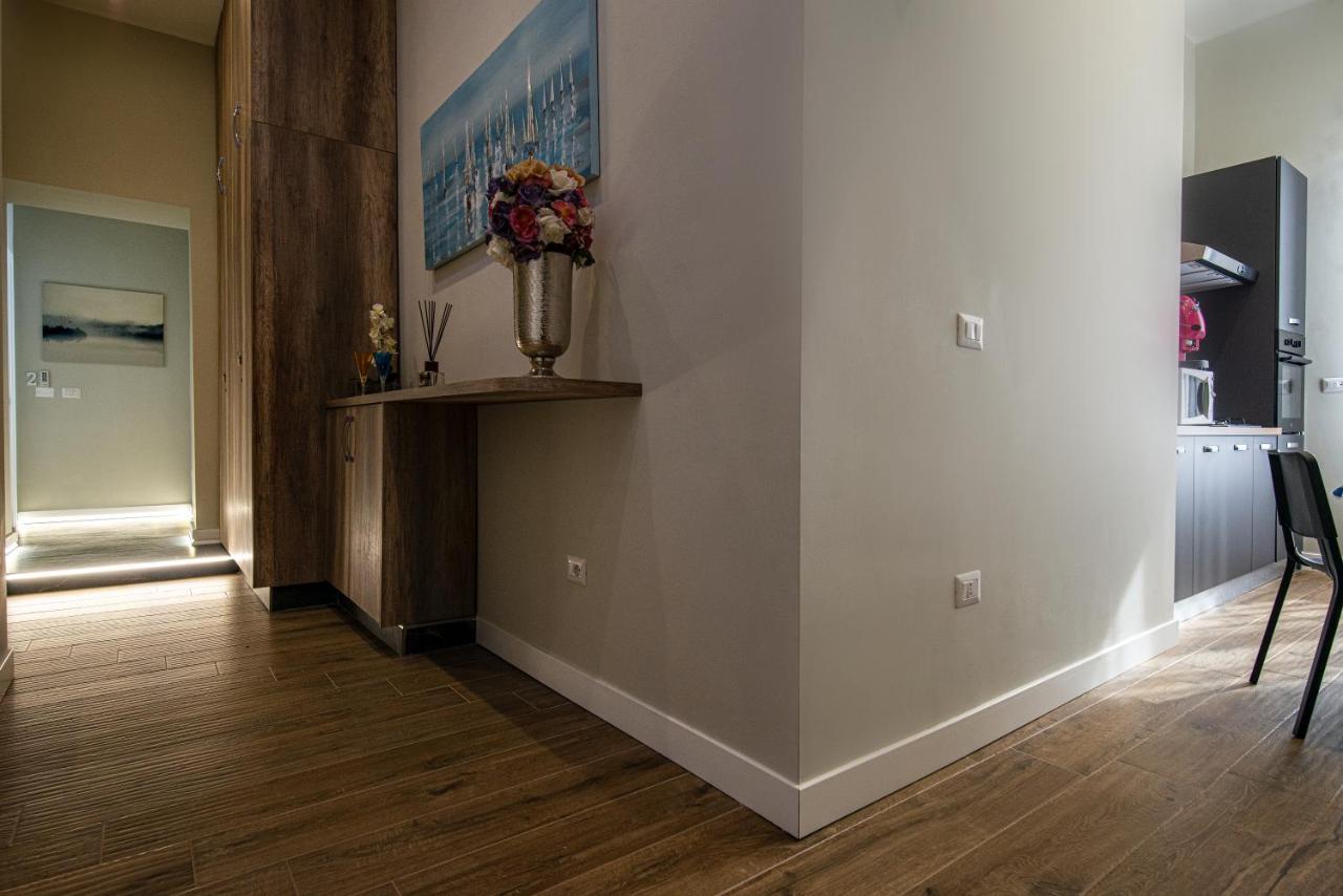 Bed and Breakfast Vivi A Napoli Екстер'єр фото