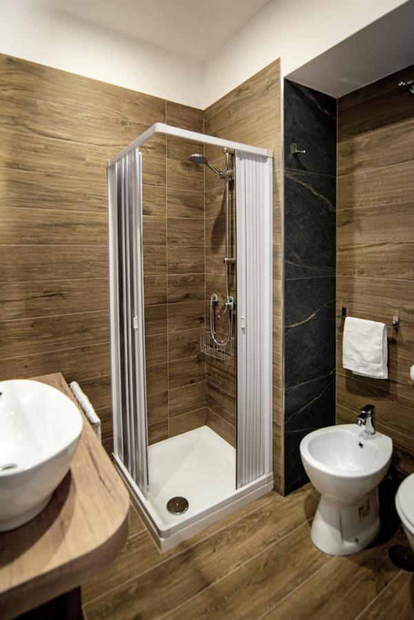 Bed and Breakfast Vivi A Napoli Екстер'єр фото