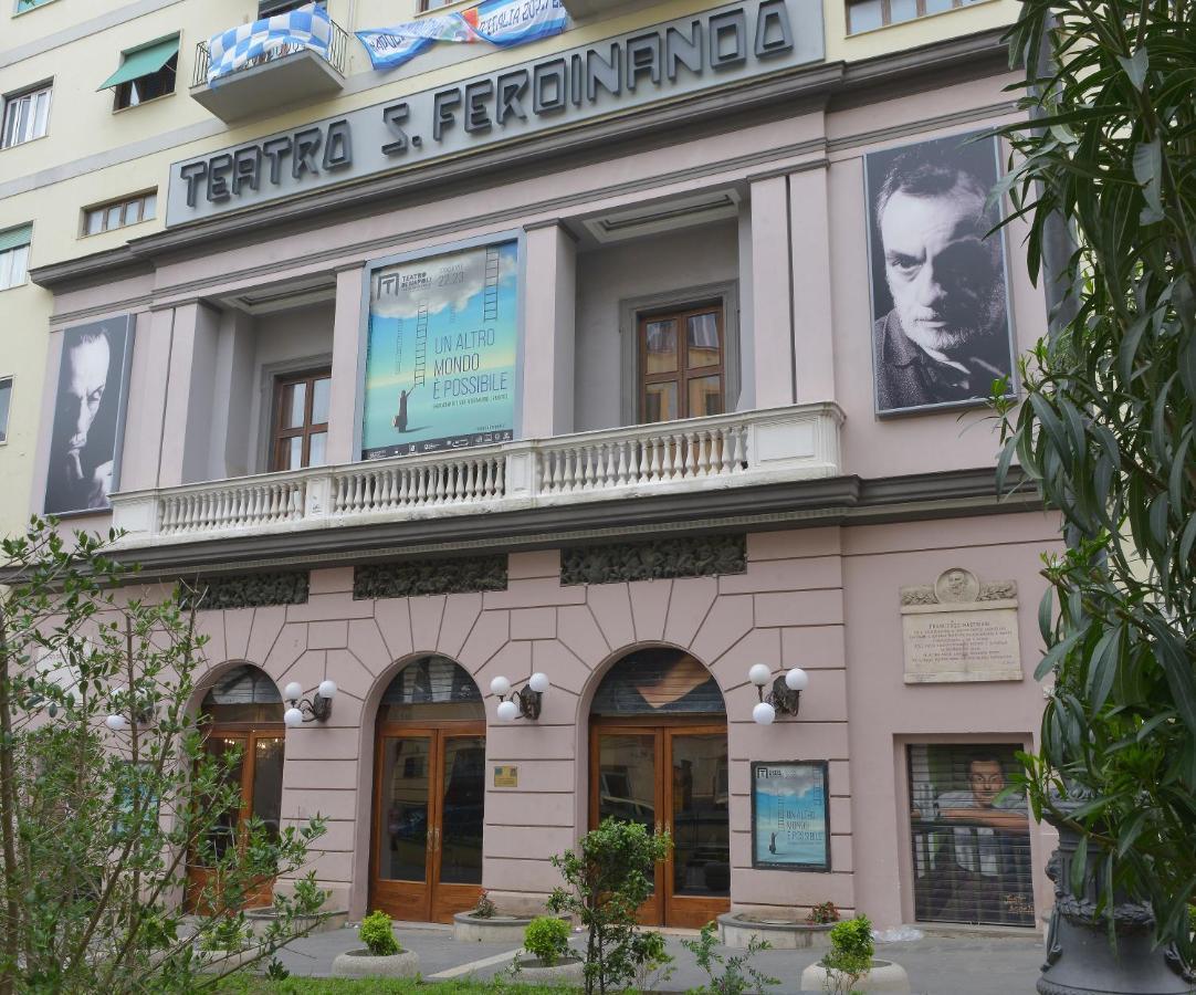 Bed and Breakfast Vivi A Napoli Екстер'єр фото