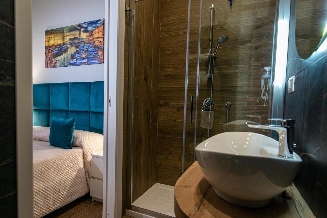 Bed and Breakfast Vivi A Napoli Екстер'єр фото