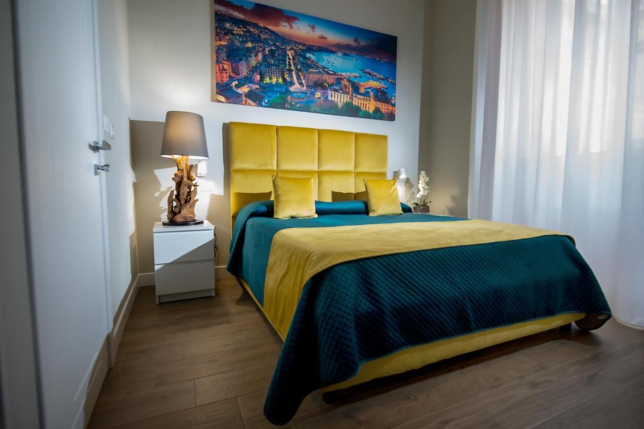 Bed and Breakfast Vivi A Napoli Екстер'єр фото