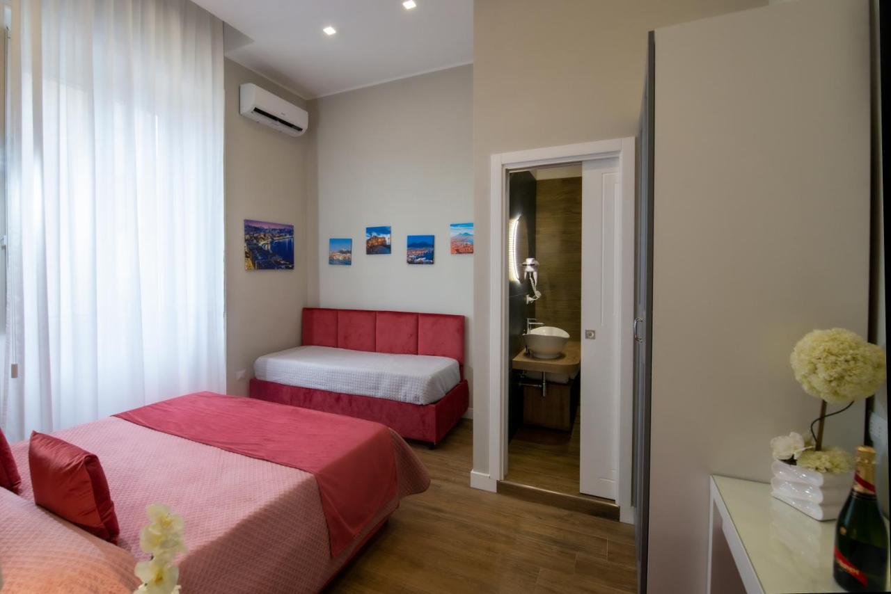 Bed and Breakfast Vivi A Napoli Екстер'єр фото