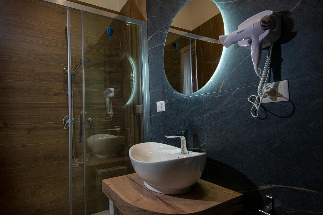Bed and Breakfast Vivi A Napoli Екстер'єр фото