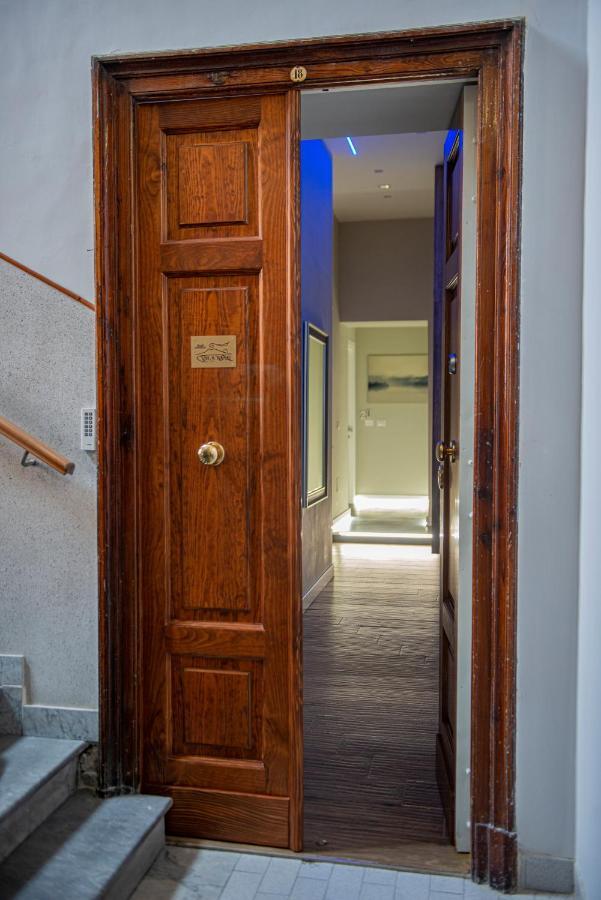 Bed and Breakfast Vivi A Napoli Екстер'єр фото