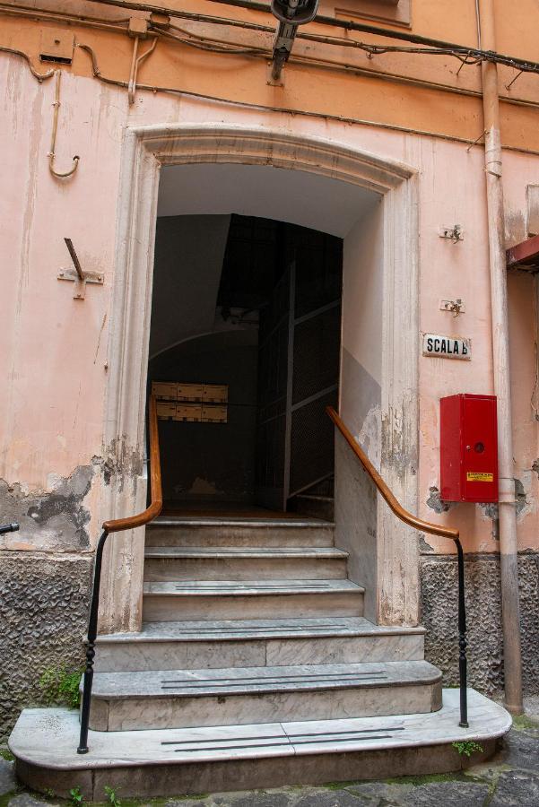 Bed and Breakfast Vivi A Napoli Екстер'єр фото