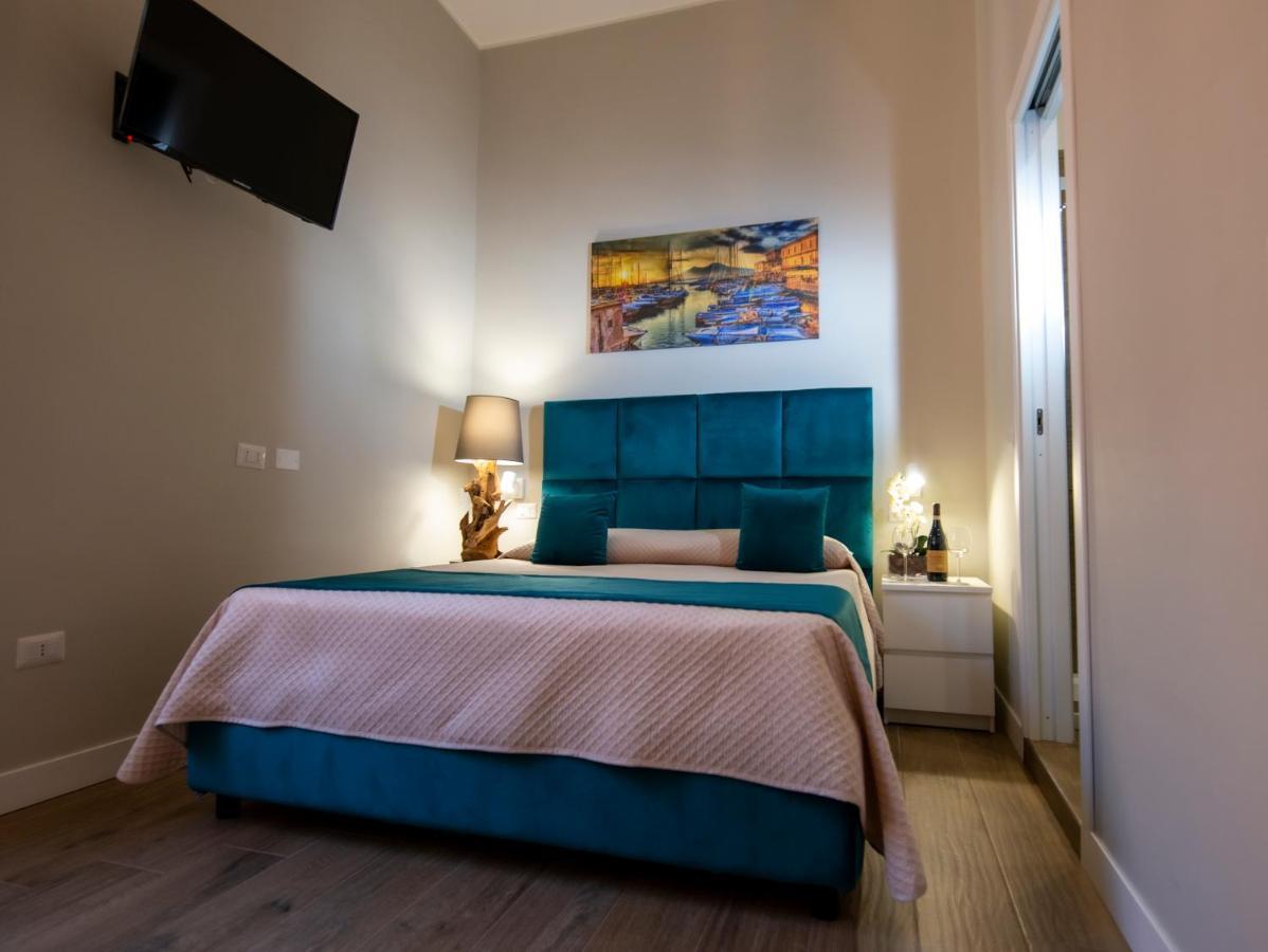 Bed and Breakfast Vivi A Napoli Екстер'єр фото
