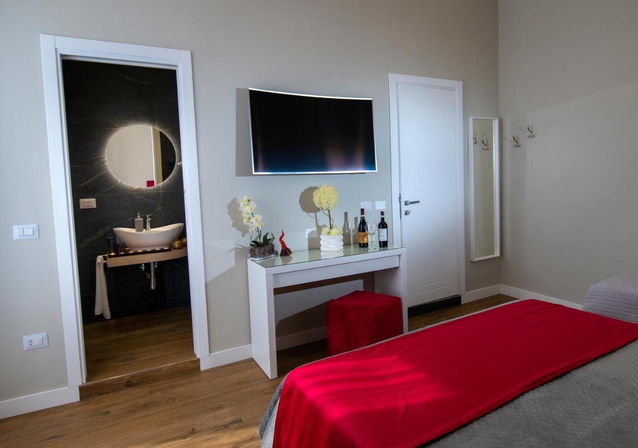 Bed and Breakfast Vivi A Napoli Екстер'єр фото
