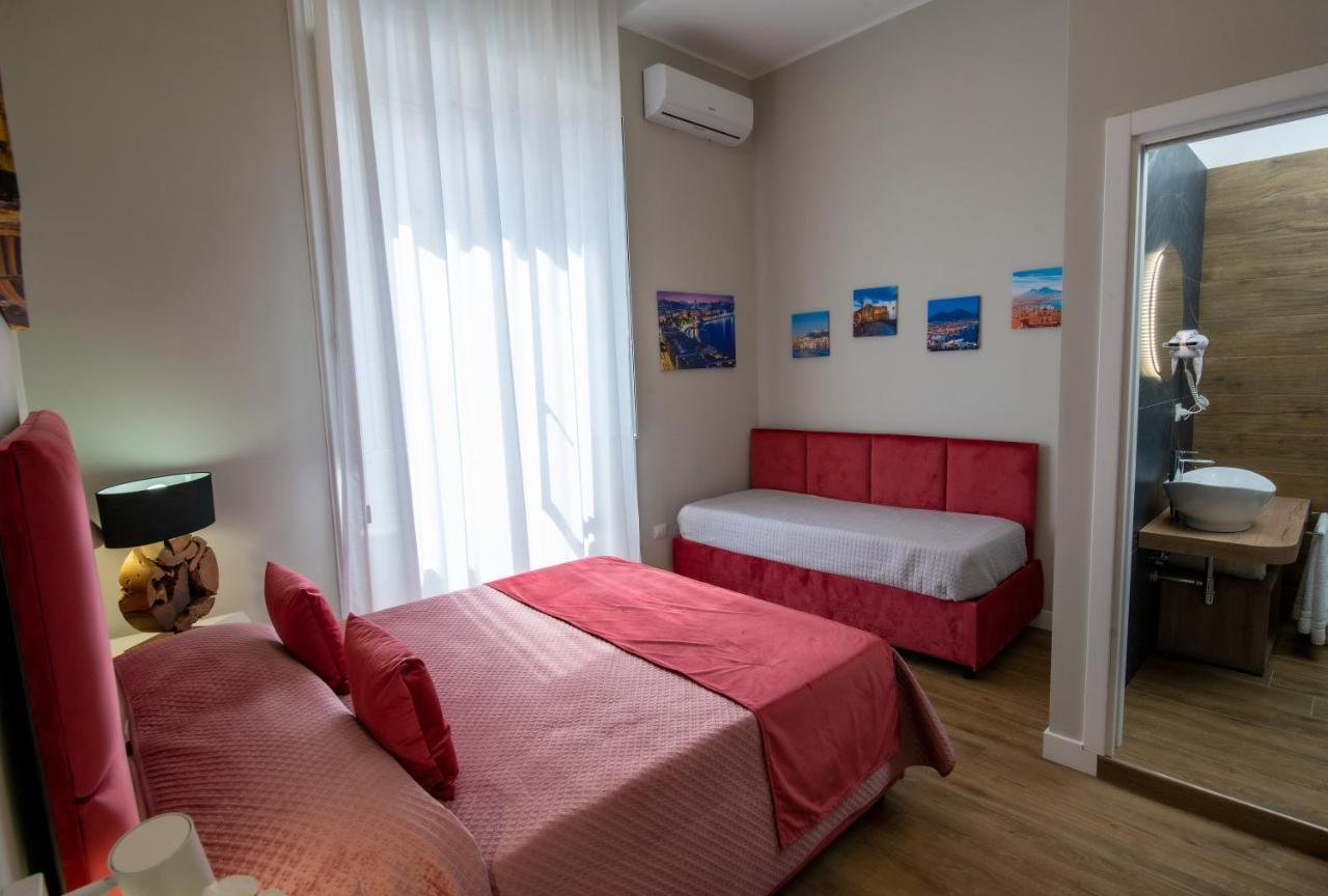 Bed and Breakfast Vivi A Napoli Екстер'єр фото